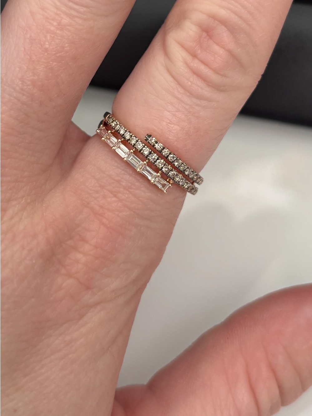 Levian bypass ring